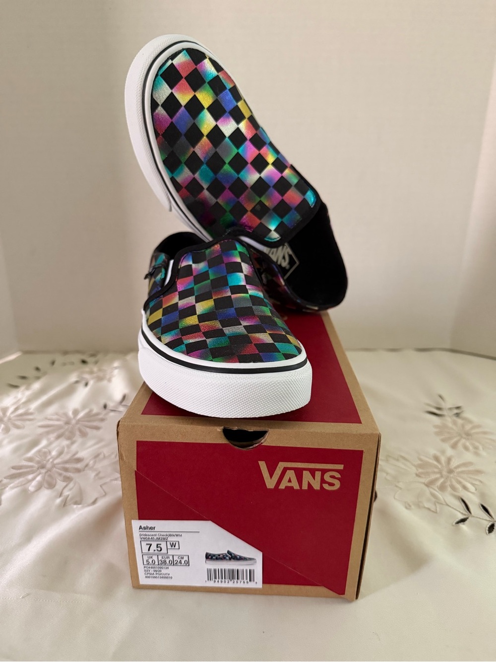 Vans Ward Black & Rainbow Iridescent Checkered Sneakers Womens Size 7.5 NIB